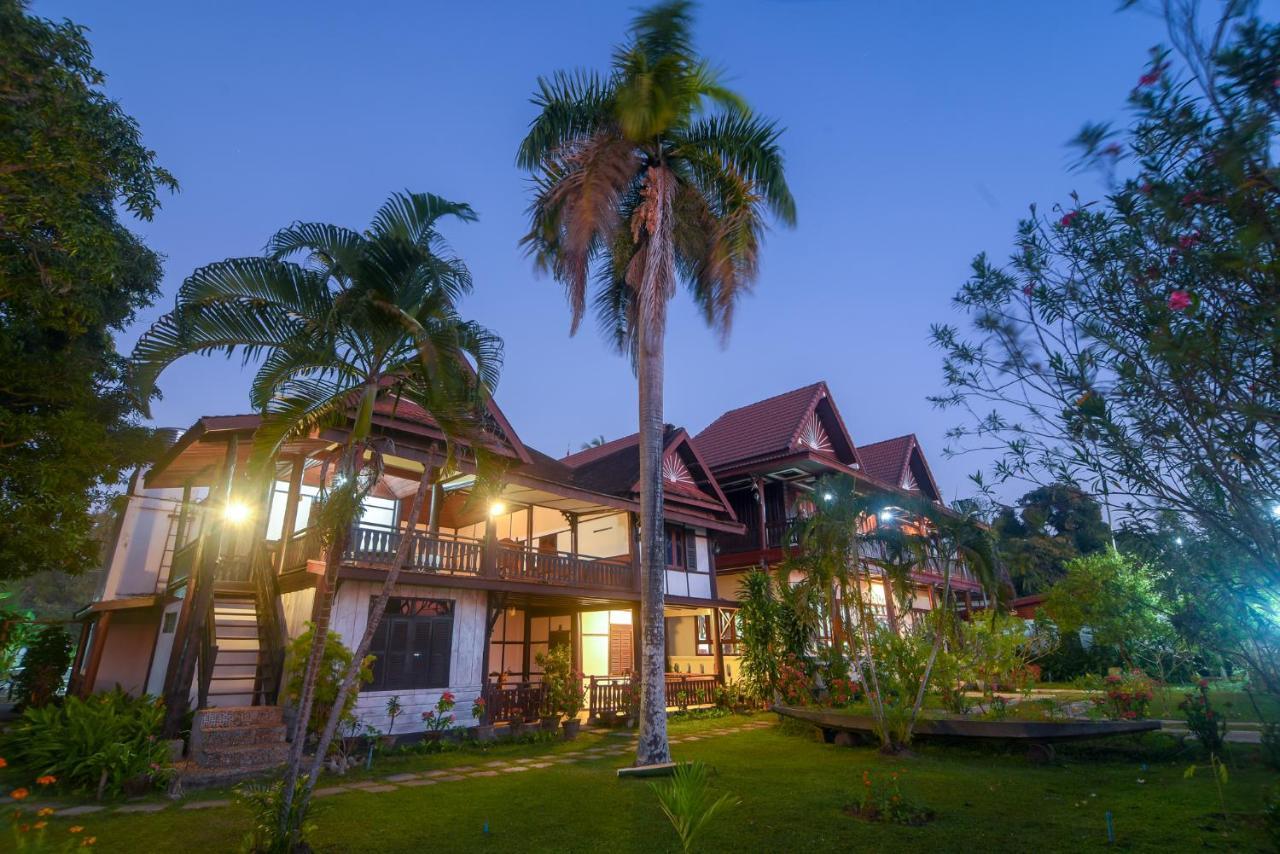 Kongmany Colonial House Hotel Muang Khong Exterior photo