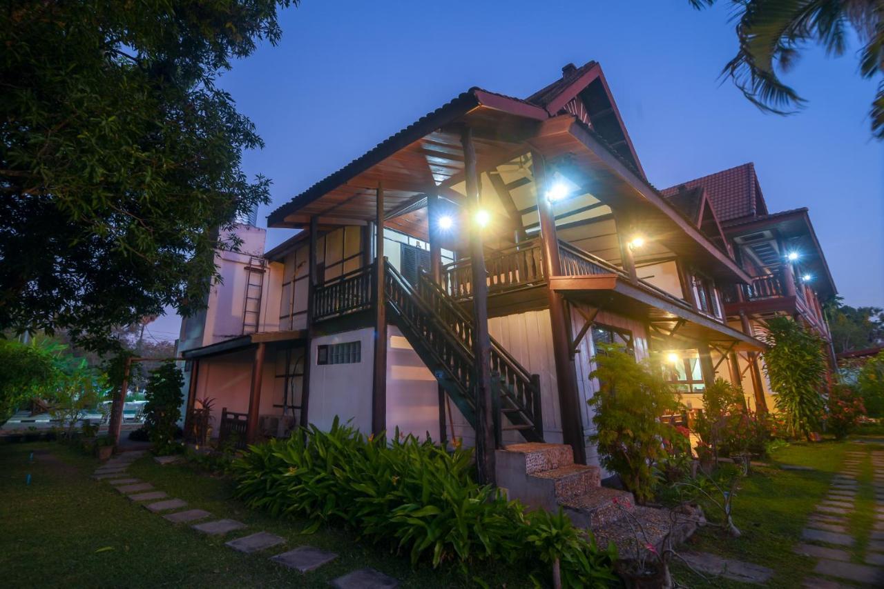 Kongmany Colonial House Hotel Muang Khong Exterior photo