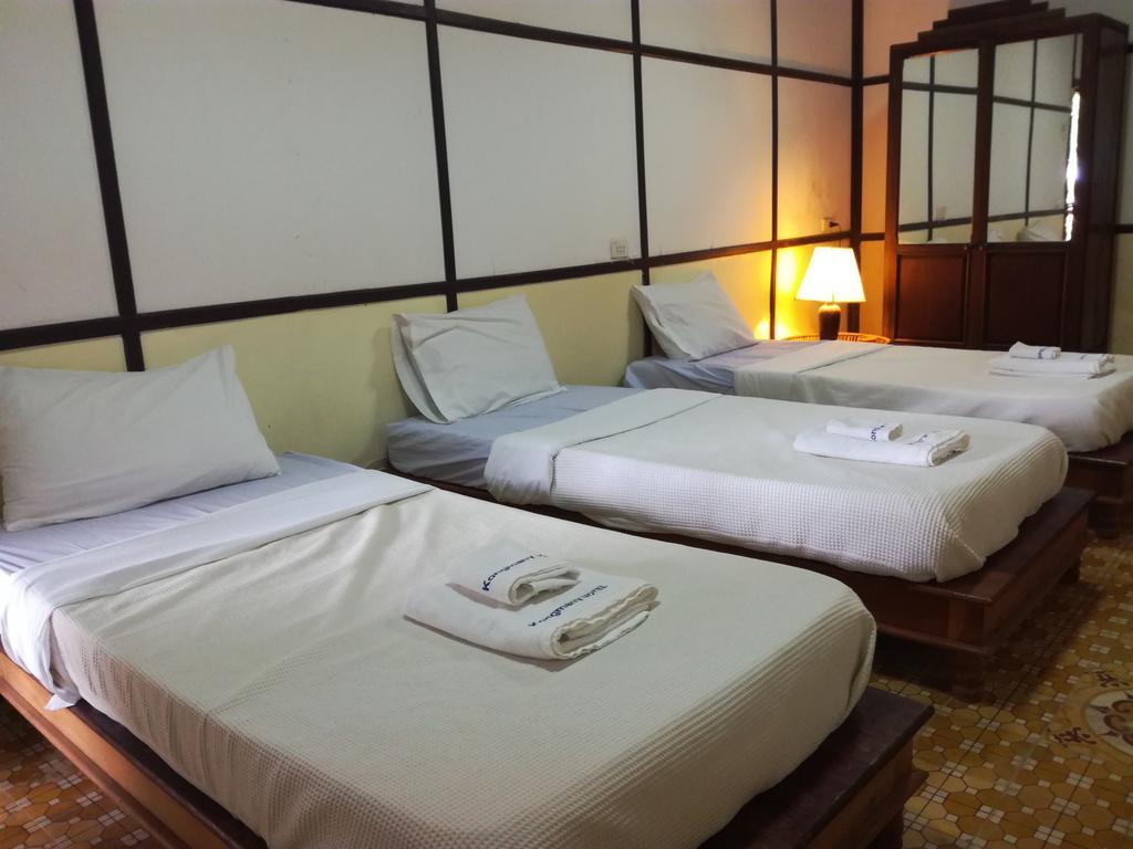 Kongmany Colonial House Hotel Muang Khong Exterior photo