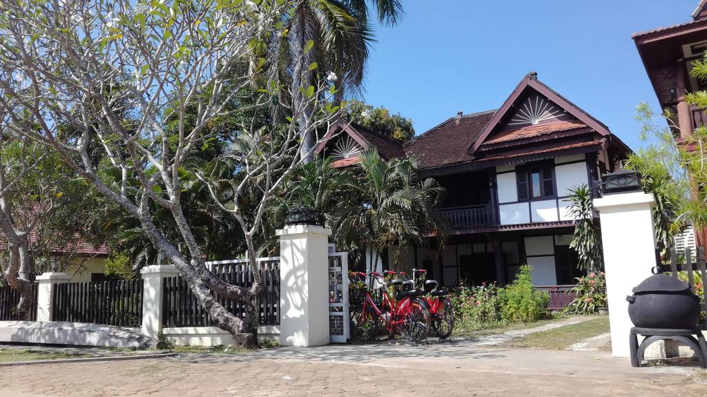 Kongmany Colonial House Hotel Muang Khong Exterior photo